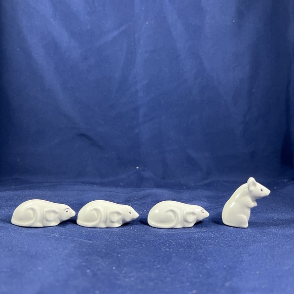 4 VINTAGE MINIATURE BONE CHINA WHITE MOUSE 1.5" Charming Whimsical Home Decor - Picture 2 of 5
